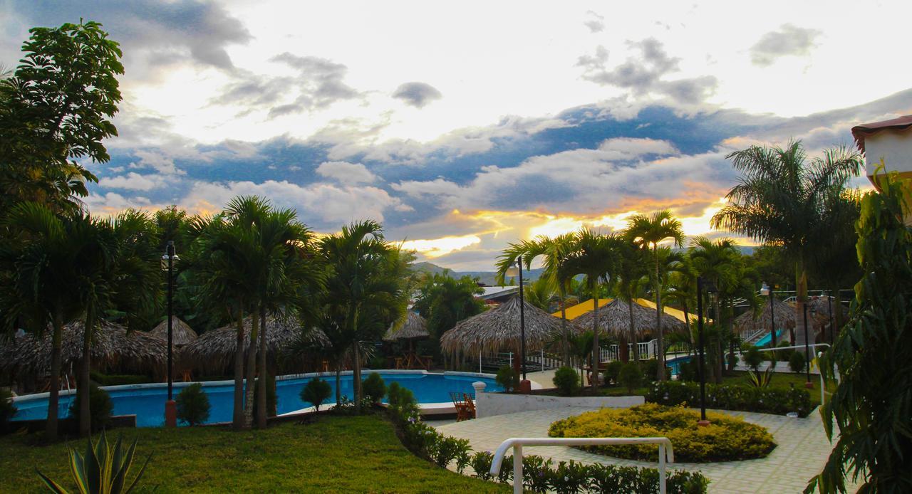 Apart Hotel Acuarious de Luis Estelí Exterior foto