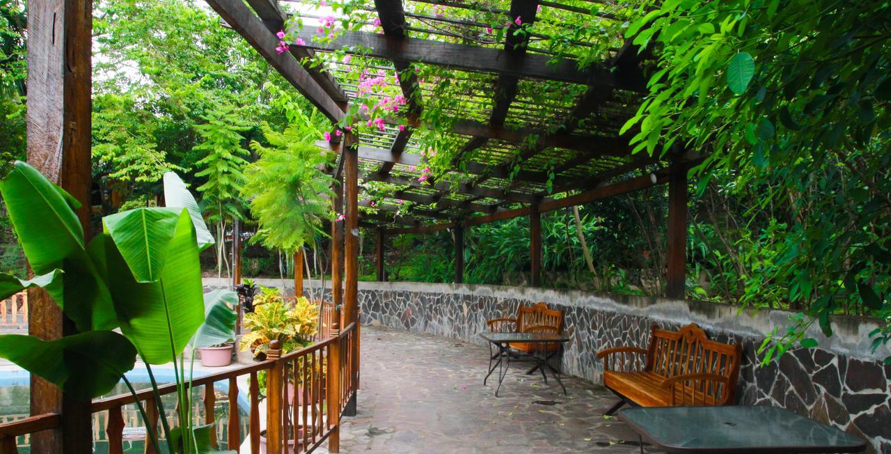 Apart Hotel Acuarious de Luis Estelí Exterior foto